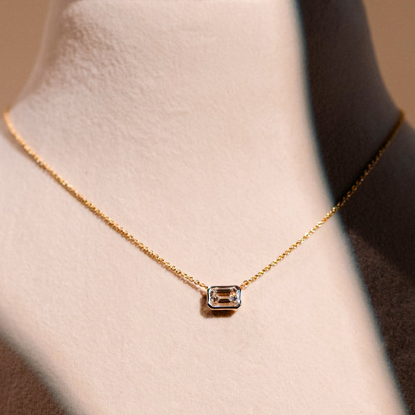 2 ct Emerald Honey Breeze Pendant