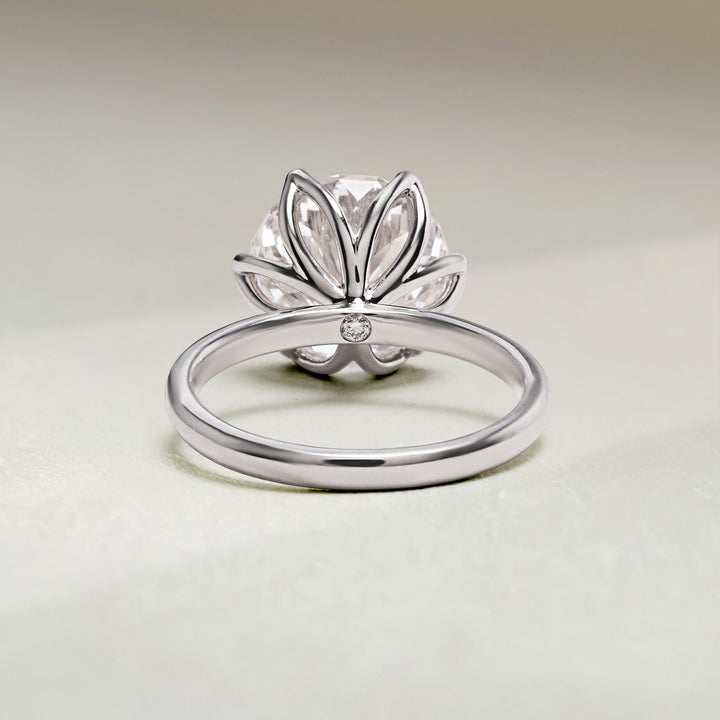 Back view of 5.9 Ct Portuguese Hidden Gemstone Solitaire Ring showing hidden gemstone.
