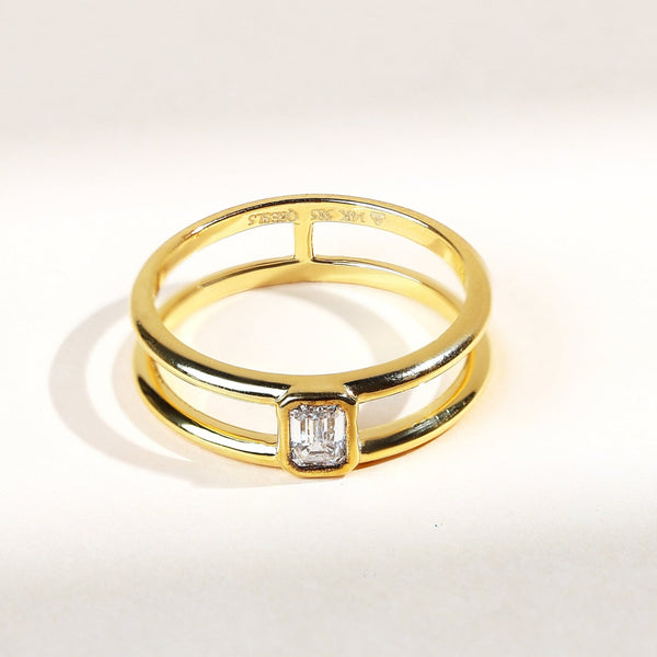 0.2 Ct Emerald Bezel Ring