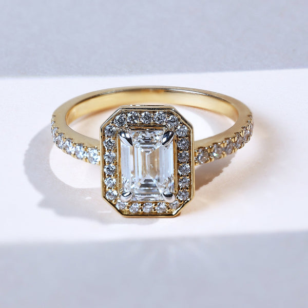 1 Ct Emerald Halo Solitaire Ring