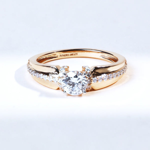 Signature T 0.5 Ct Solitaire Ring