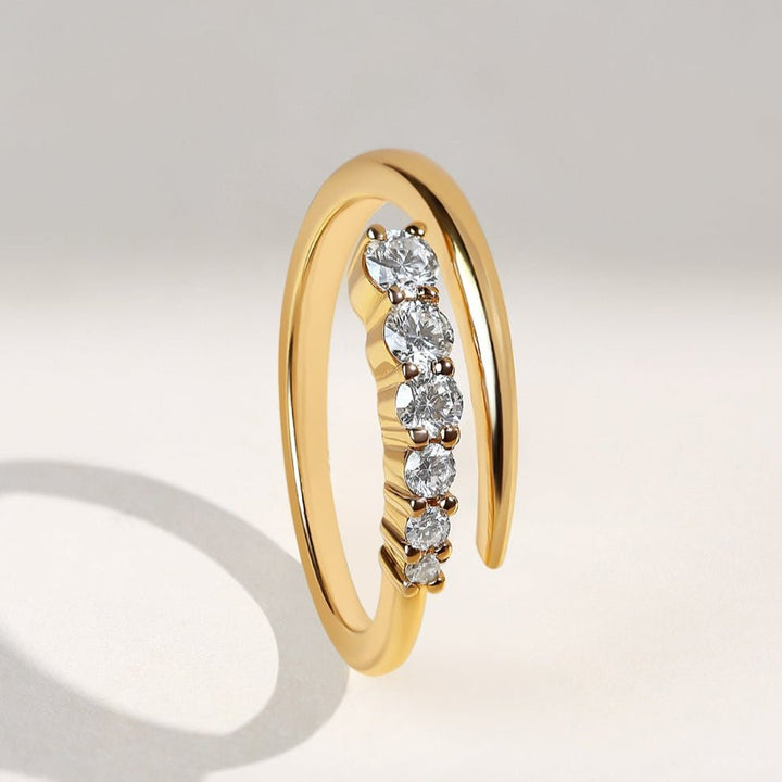 Angled view of 0.3 Ct Gradation Dailywear Ring with diamond gradation pattern.