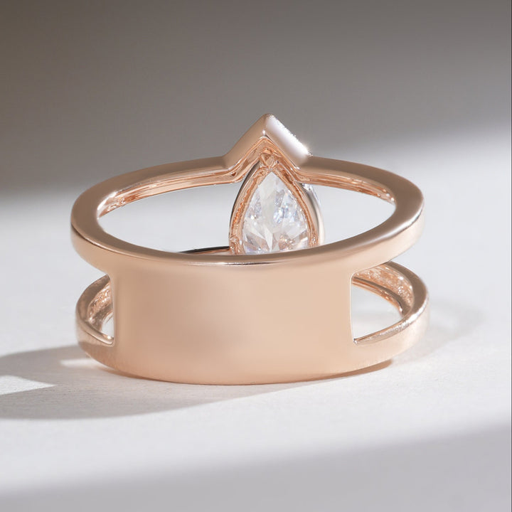Back view of the Luma 1 Ct Fancy Cocktail Ring, displaying the clean, polished rose gold band.