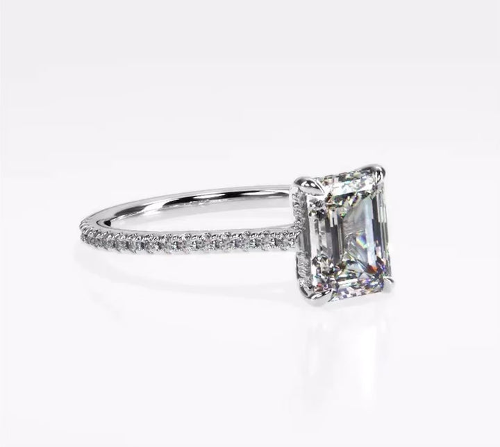 Forever Love 1 Carat Emerald Solitaire Ring