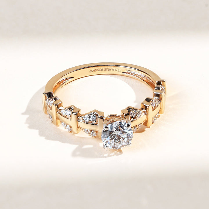Front view of TD Diamond 0.5 Ct Solitaire Ring with round solitaire in gold setting